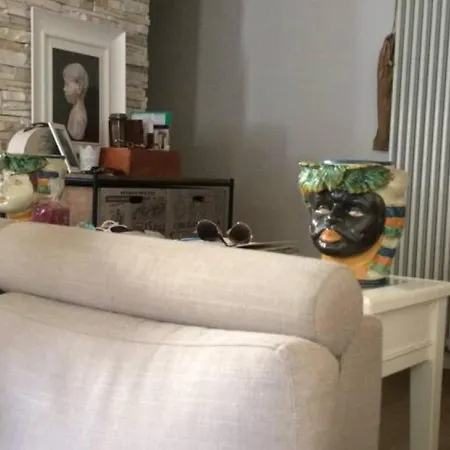 Cosy Flat In The Heart Of